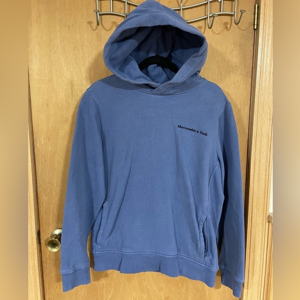 #32- ABERCROMBIE AND FITCH- blue hooded sweater